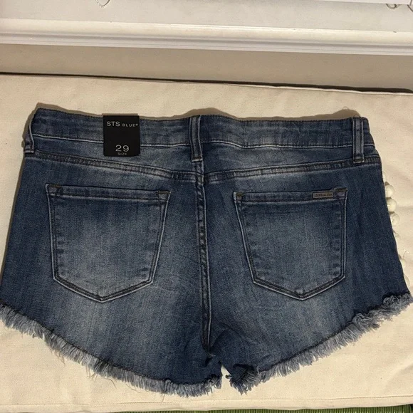 STS Blue Distressed Denim Shorts with Pom-Poms New with tags size 29 - Picture 6 of 10